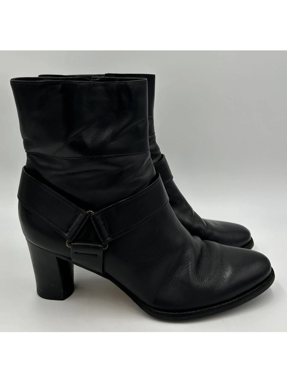 Cole Haan Ankle Boots Comfort Soles Air Heels Harness  Black Zip D32427 Size 9 B
